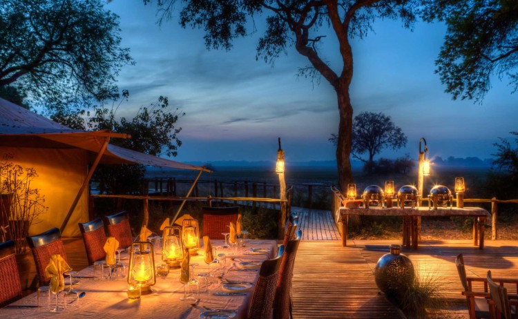gallery deck dining