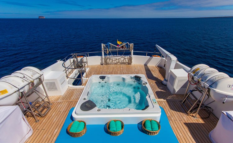 grand majestic jacuzzi Royal Galapagos