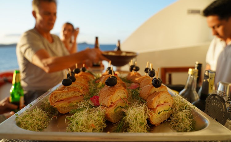 alfresco dining Royal Galapagos
