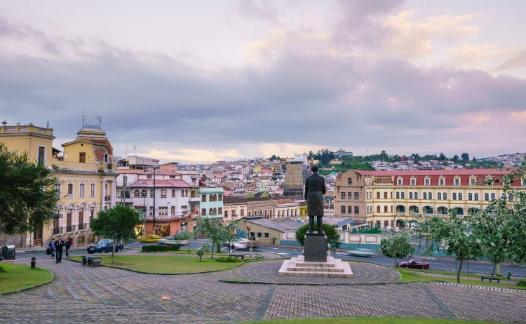 Quito HERO