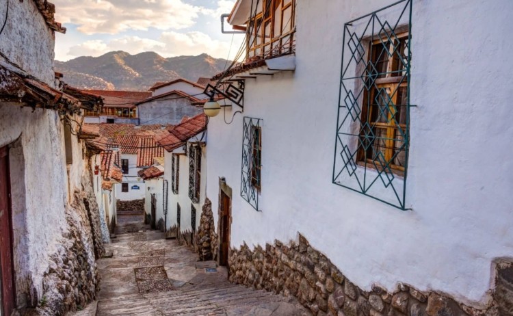 Signature Peru town streets in Cusco v2