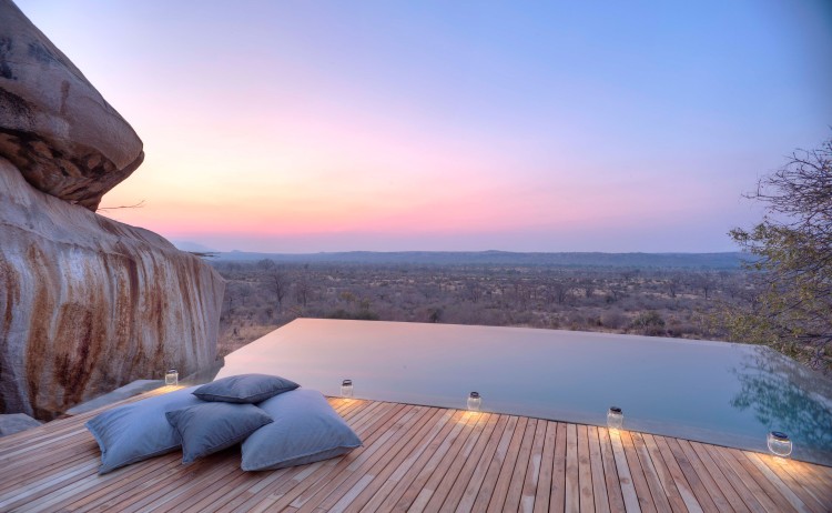 Dusk at Jabali Infinity Pool small