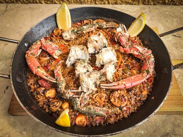 Centolla paella, Tierra del Fuego’s ultimate gastronomic indulgence Centolla paella, Tierra del Fuego’s ultimate gastronomic indulgence
