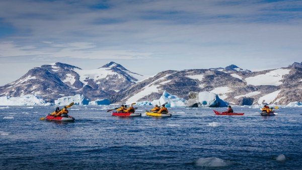 Kayaking in the Arctic QuarkExpeditions NWP Epic High Arctic 21A7278 Credit Nicky Souness 800