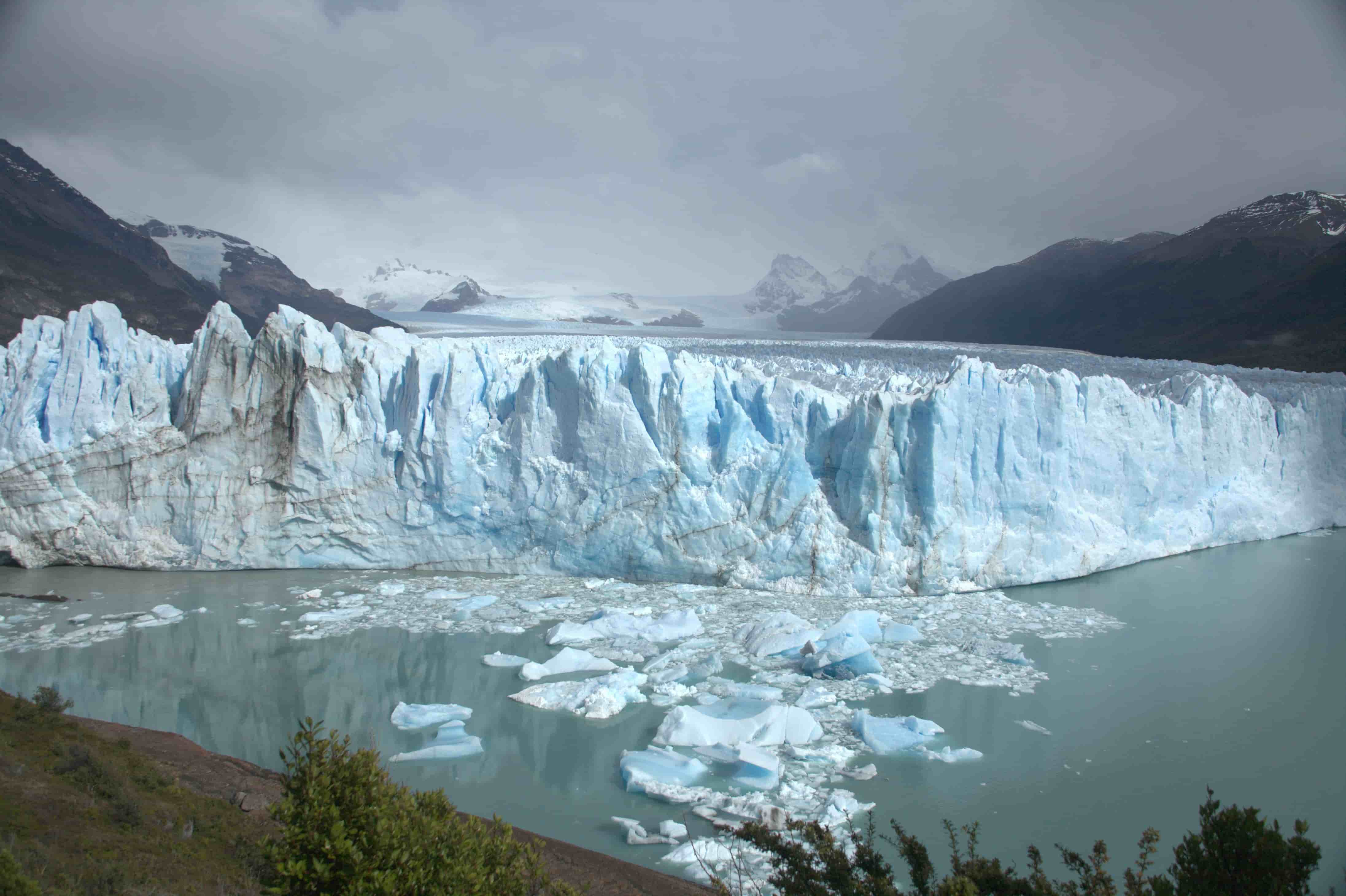 when to travel to Patagonia. March means autumn colours quieter trails and cloudy but moody skies.